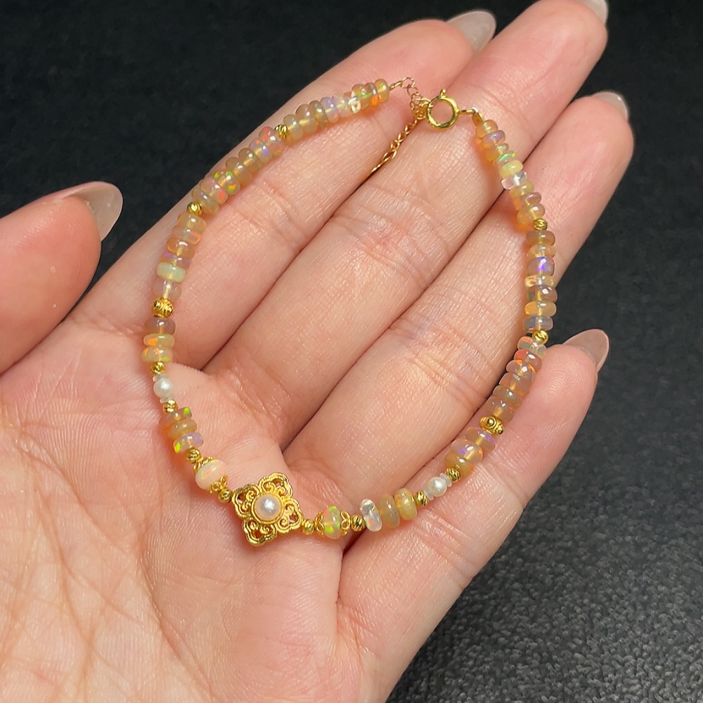 C33870698 Opal Bracelet Suspected Gold-Plated (Marked in Red) 18K Gold for the Rest Total Weight Approx. 2.64g Stone Size Around 4mm