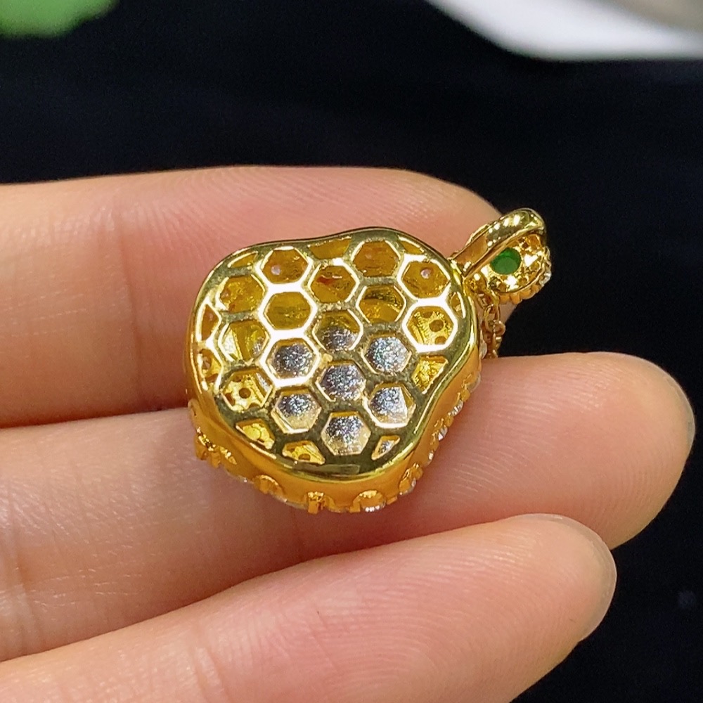 F33929309 Jadeite Buddha Pendant with Inlay Non-Gold Total Weight Approx. 4.73g (Including Chain) Beads Non-Grade A