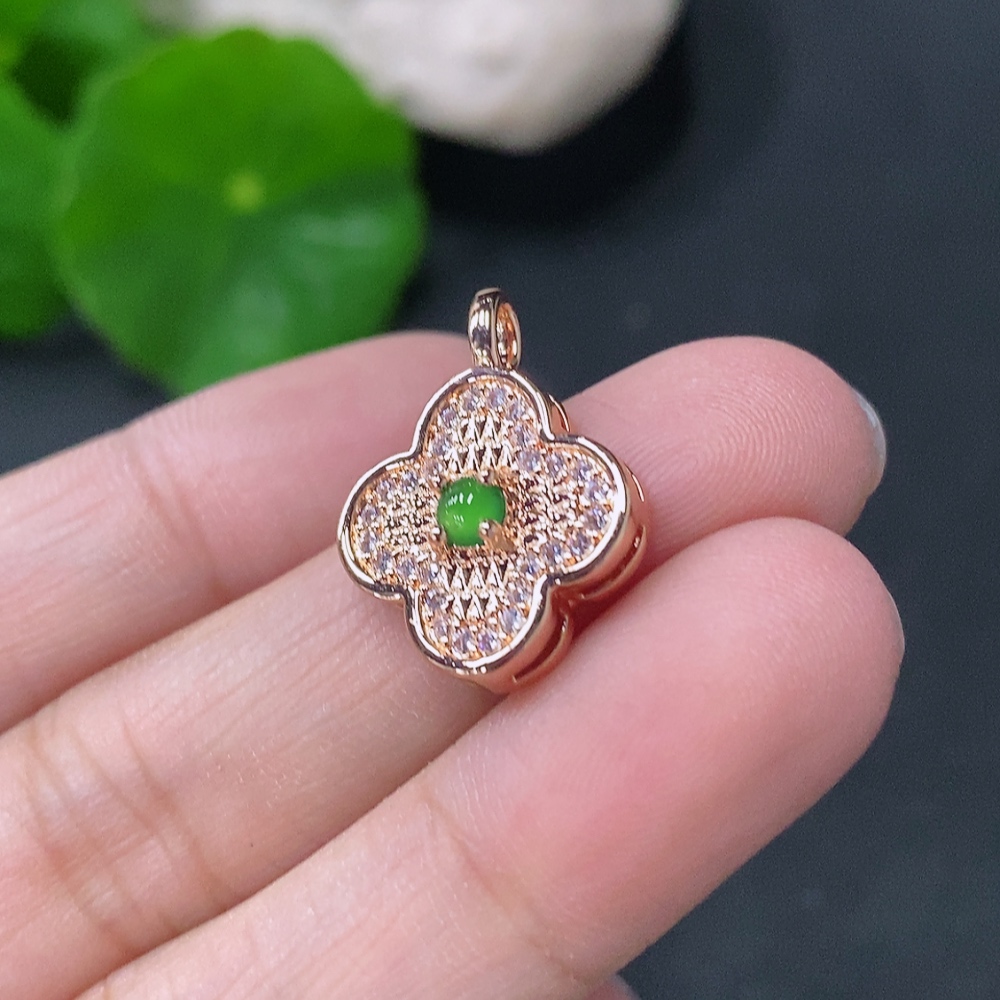 F33886390 Jadeite Inlaid Pendant Non-Gold Total Weight Approx. 1.85g