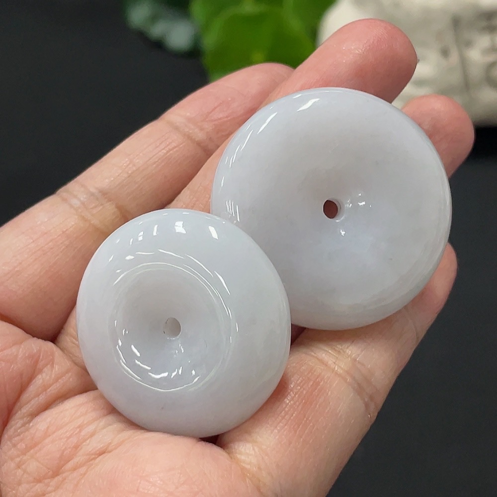 F31625820 JadeitePeace Pendant