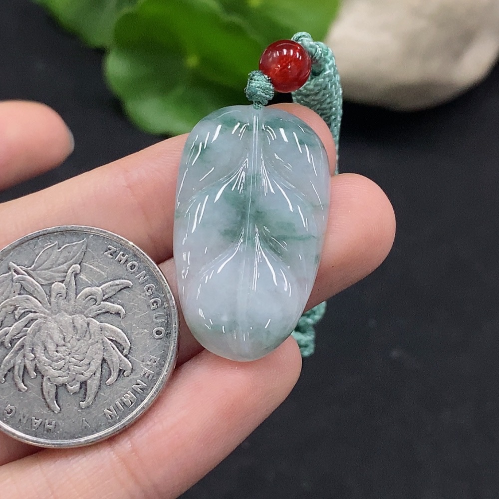 F34057712 Jadeite Leaf Pendant Total Weight Approx. 5.5g Including Rope Weight Non-A Grade Matching Beads