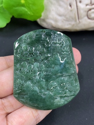 F46599084 翡翠山水牌挂件 货品总重约32.1g
