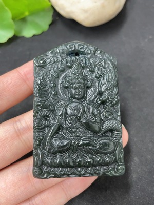 H46576494 和田玉挂件  观音    货品总重约51.5g