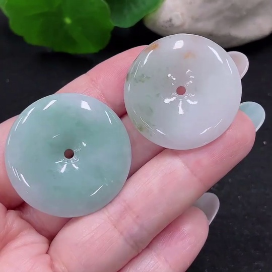 F33873899 Jadeite Pendants Sell as a Lot