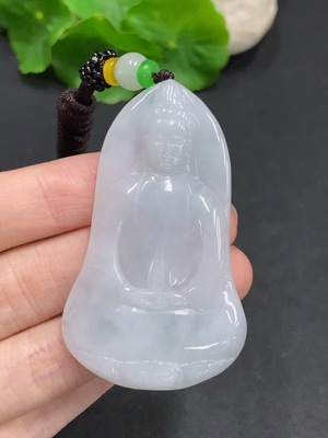 F35079353 Jadeite Guanyin Pendant, Total Weight Approx. 26.6g (Including Rope Weight), Matching Beads Not Jadeite