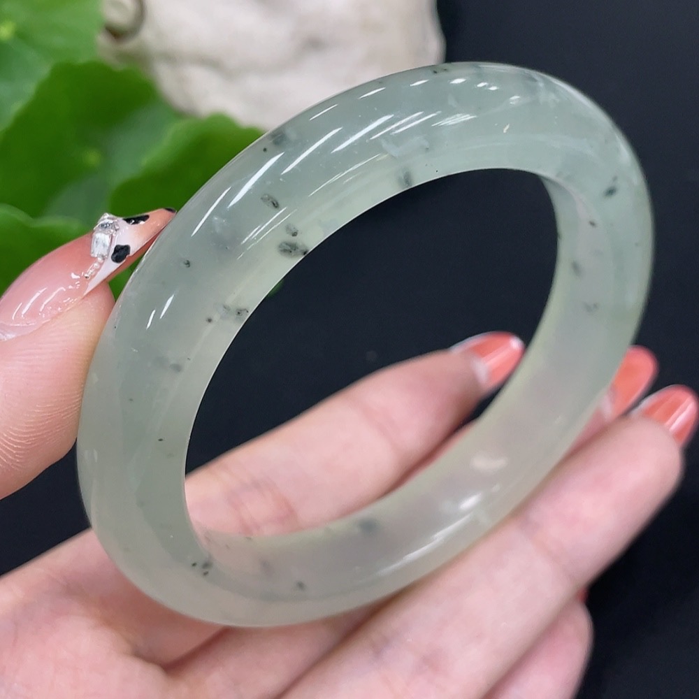 H34016850 Xiuyu (Serpentine Jade) Round Bracelet Size 55.7 Total Weight Approx. 46.7g