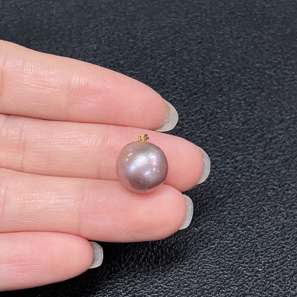 C34007132 Pearl Pendant, Unmarked, Surface Tested 18K Gold, Total Weight Approximately 2.12g, Size About 11mm