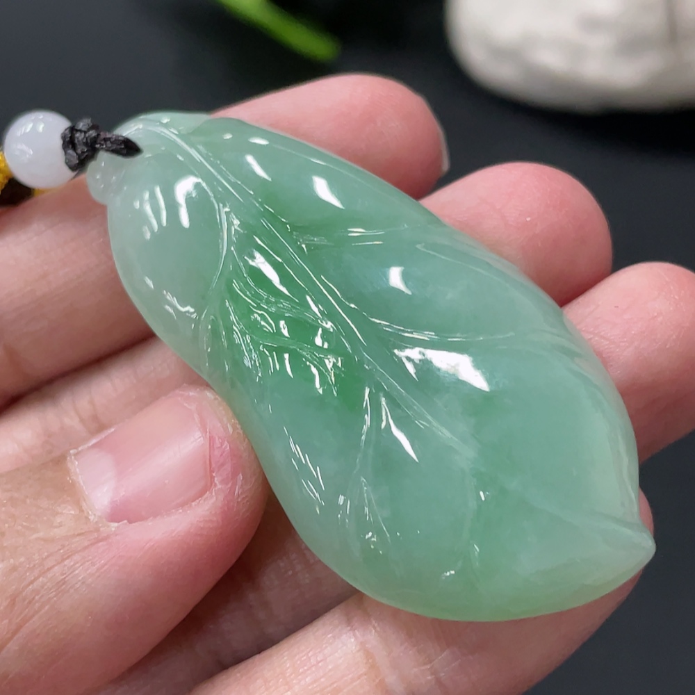 F33909975 Jadeite Leaf Pendant Total Weight Approx. 18.5g