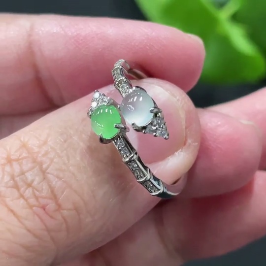 F35146855 Jadeite Cabochon Ring Non-Gold Setting Adjustable Size Total Weight Approx. 1.85g