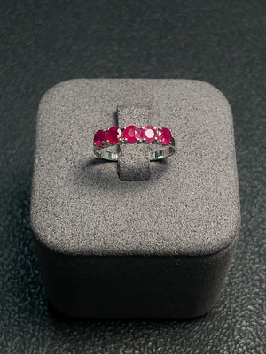 C33870879 Ruby Ring, 72% Gold Content, Total Weight Approx. 1.47g, Size 14