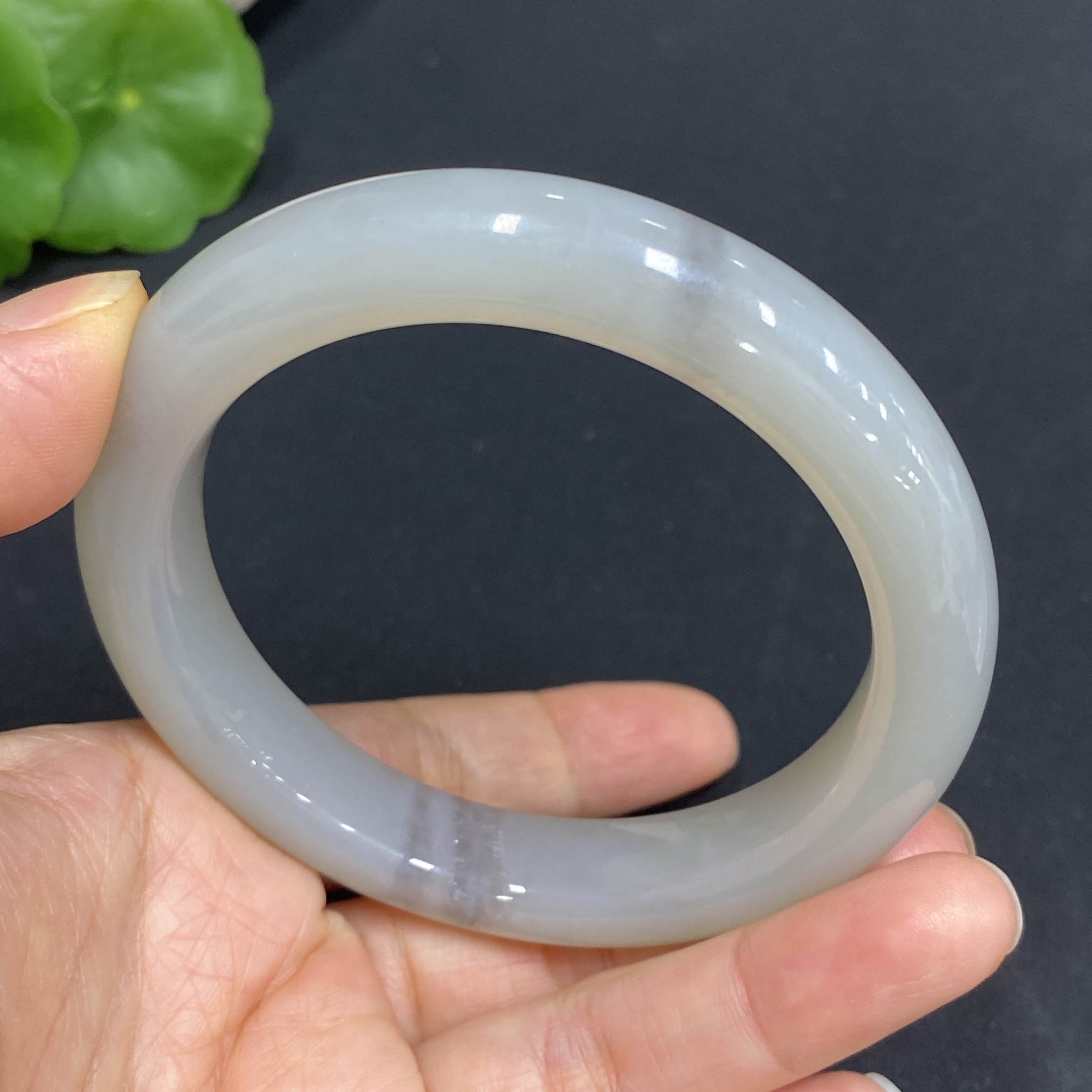 H31584554 Hetian Jade Round Bracelet Size 57 Total Weight Approx. 55.8g Containing Other Mineral Components