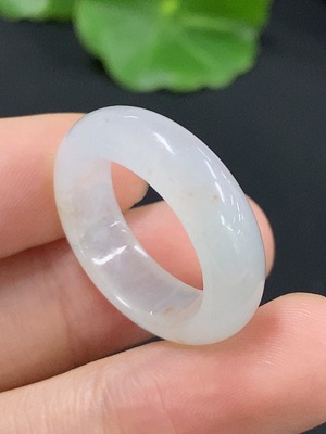 F42969303 翡翠指环  圈口16 货品总重约4.38g