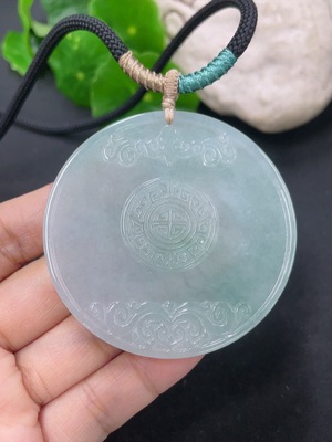 F45469614 翡翠挂件仿古牌 货品总约重 含绳29.79g