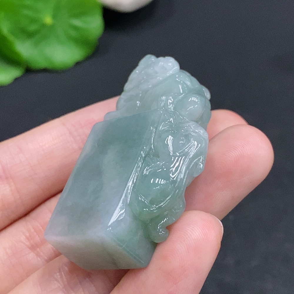 F30457039 Jadeite Pi Xiu Seal, Total Weight Approx. 37g