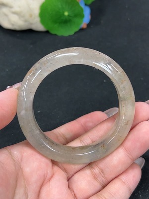 H41939275 非洲翠(独龙玉)正圈手镯 圈口52.7 货品总重约49.1g