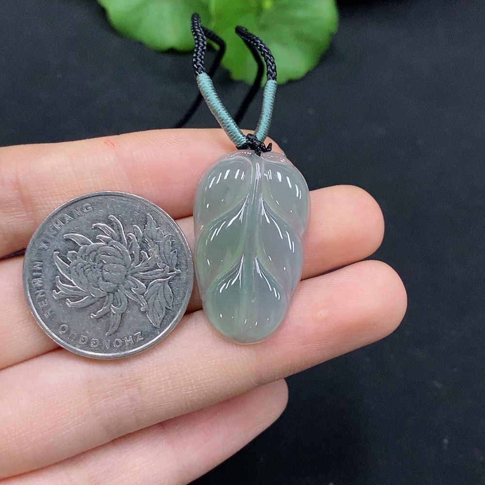 F29315163 Jadeite Leaf Pendant Total Weight Approx.4.39g