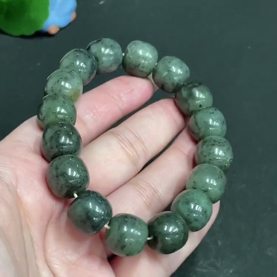 H28234112 Hetian Jade Bracelet, approx. 13.5mm beads, total weight about 73.9g