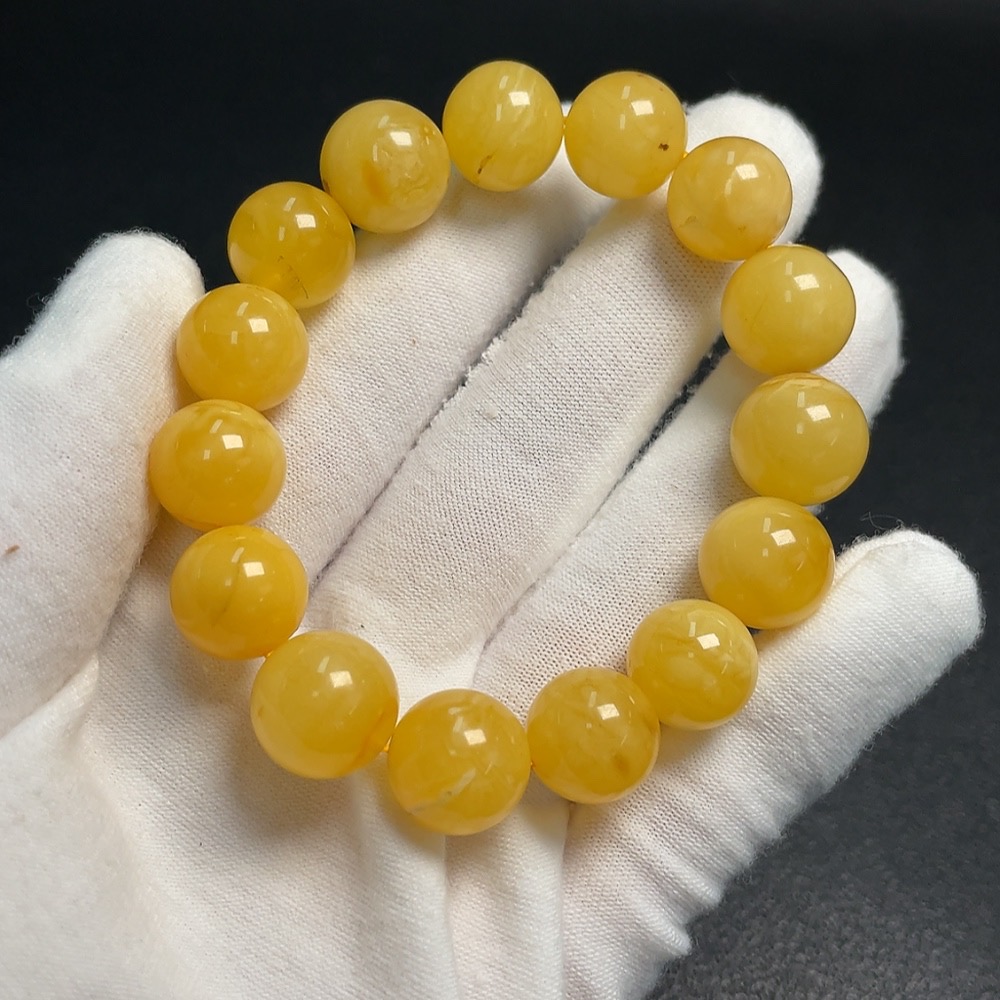 C33852730 Amber Beeswax Bracelet with Partial Visible Repairs, Total Weight Approx. 17.26g, Size ~12.1mm