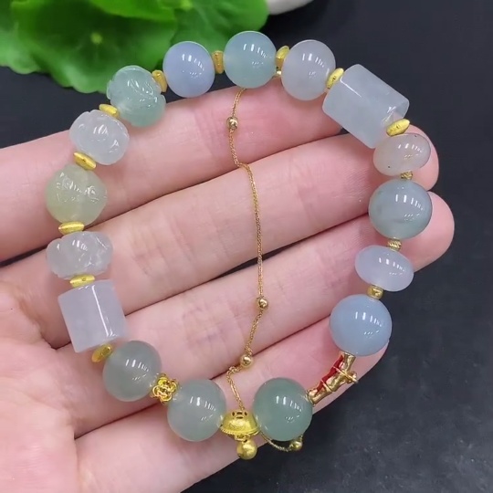 F33941168 Jadeite Bracelet Suspected Red Marked as Gold-Plated, Chain Unmarked Surface Gold Content 75%, Other Unmarked Surfaces Gold Content 63%, Total Weight Approx. 25.7g, Size 9.9mm