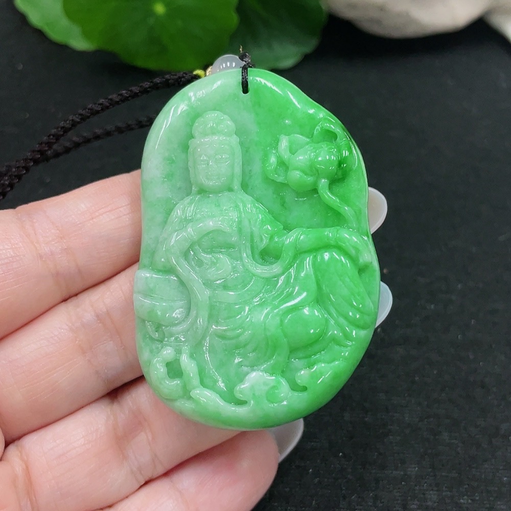 F33874139 Jadeite Guanyin Pendant Total Weight Approx. 29.6g (Including Cord Weight)