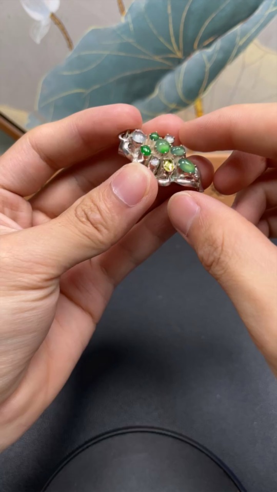 F16805063 Jadeite Cabochon Non-Gold Inlaid Sell as a Lot Total Weight 14.109g