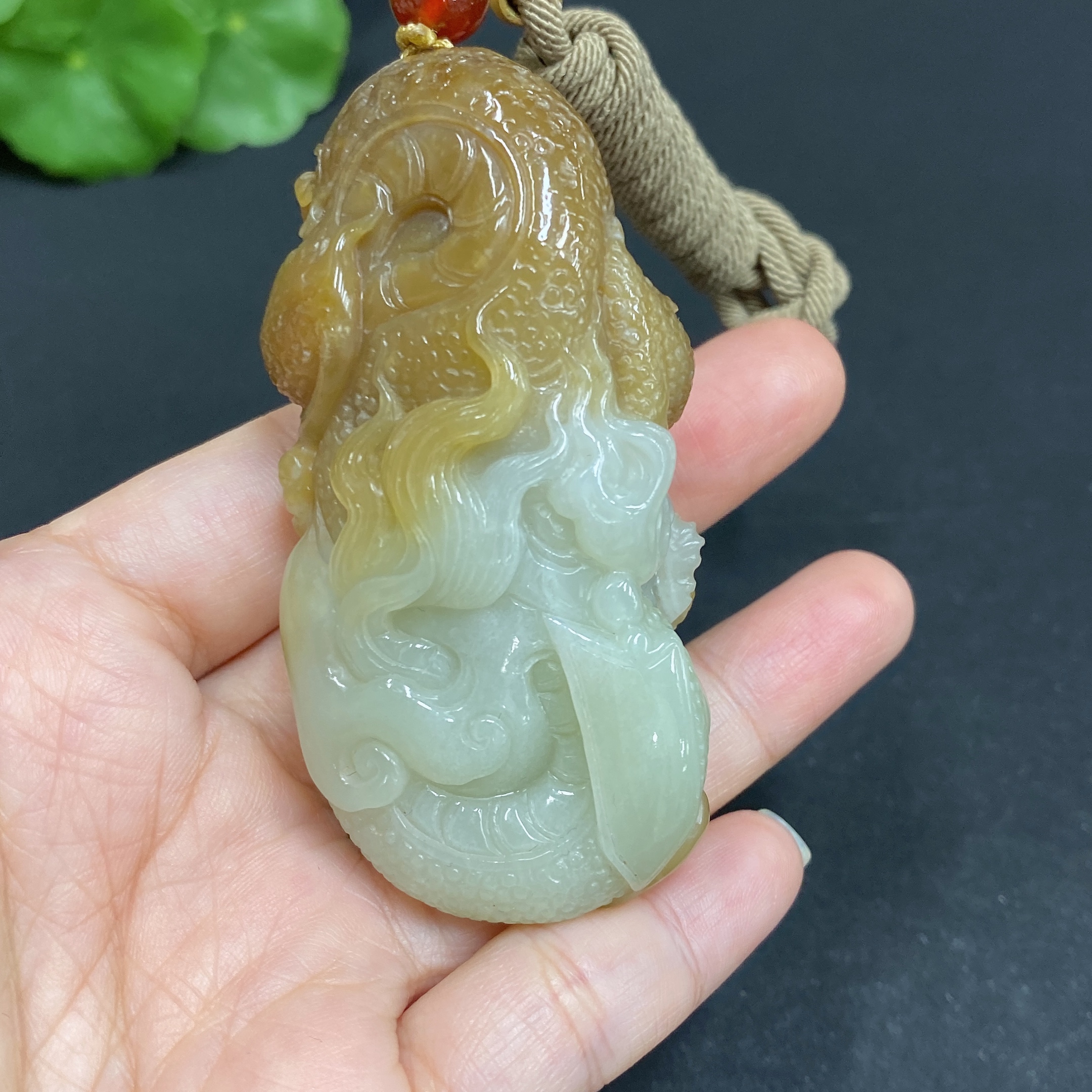 H34015618 Hetian Jade Pendant Dragon Total Weight (including rope) 79.6g
