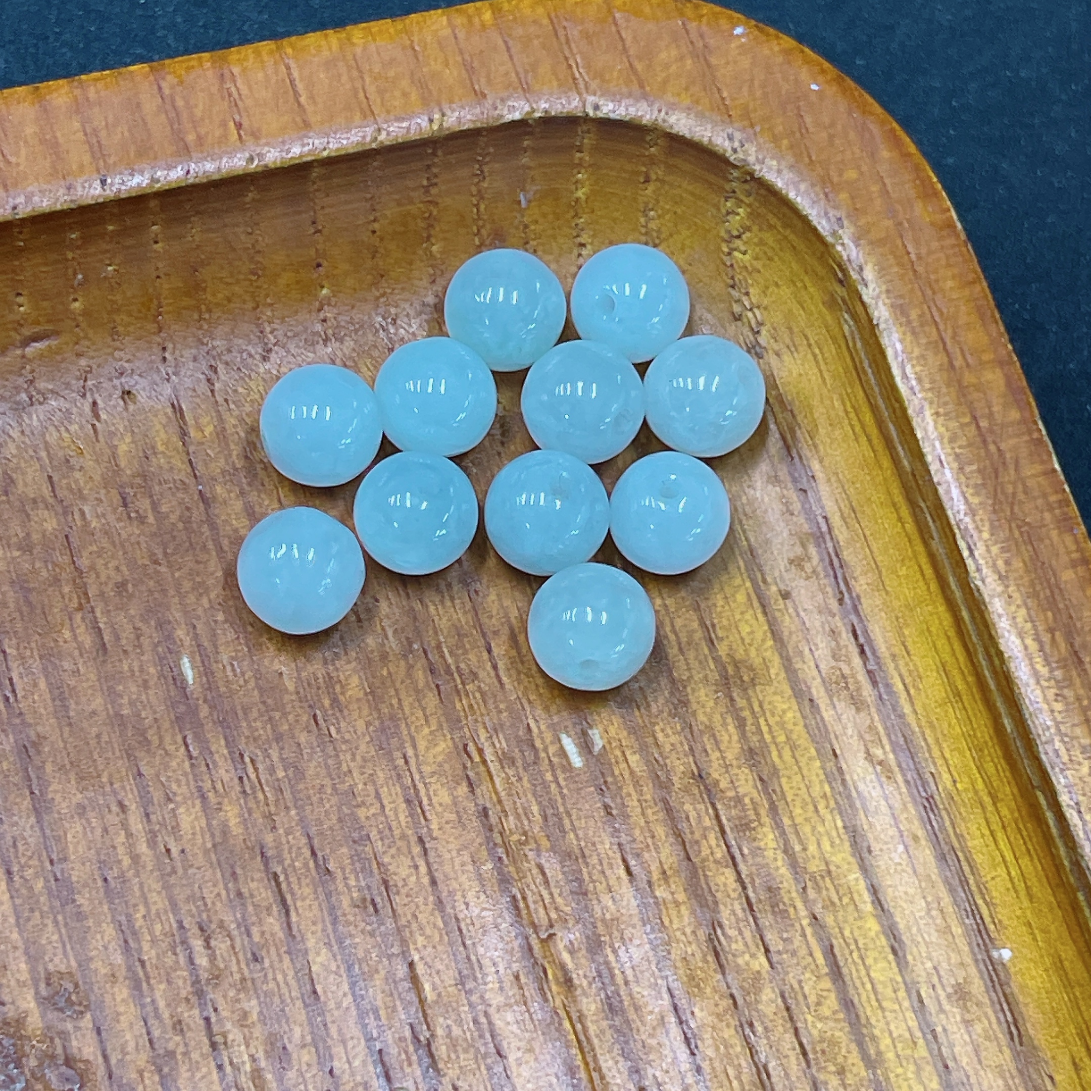 F34046878 Jadeite Beads Sell as a Lot