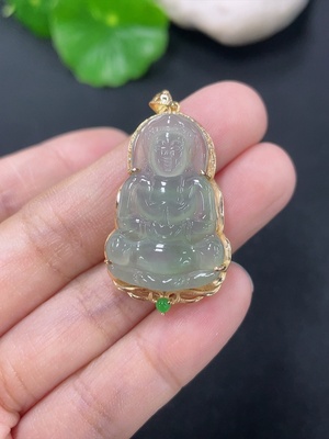 F46566688 翡翠观音镶嵌吊坠 18k金镶 配镶钻石 货品总重约3.75g