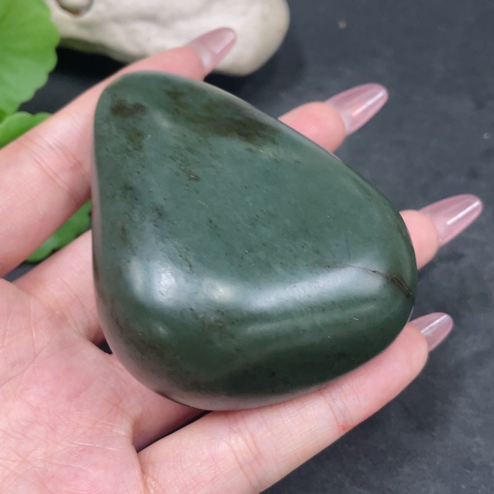 H33924675 Hetian Jade Handheld Carving - Zhong Kui - Undetermined Skin Color Origin - Total Weight Approx. 180.3g