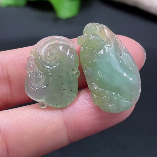 F25929269 Jadeite Pendant
