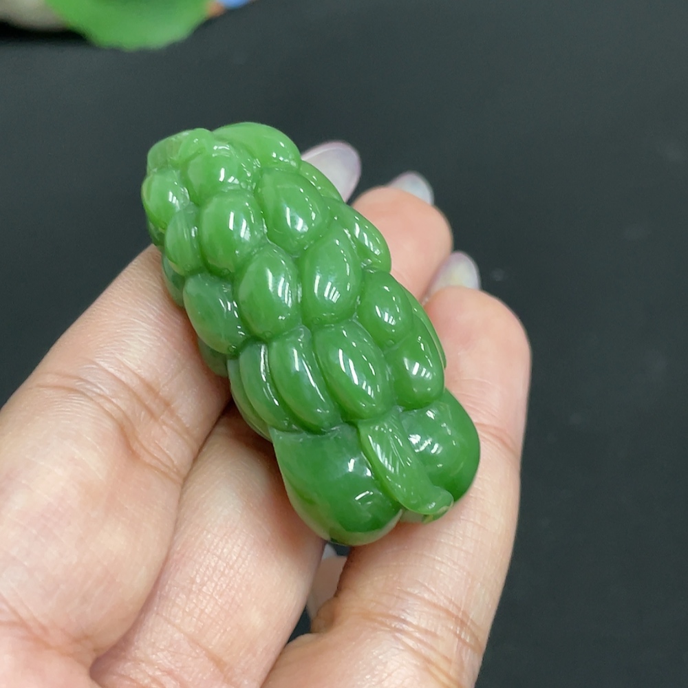 H33931598 Hetian Jade Pendant, Many Children and Much Happiness, Total Weight About 29g