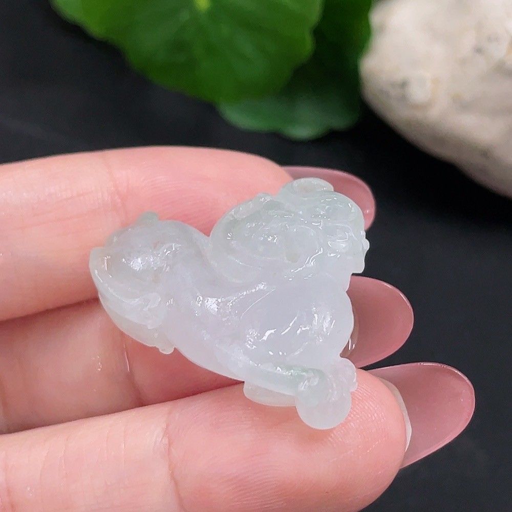 F34012167 Jadeite rough pendant, total weight about 8.2 grams