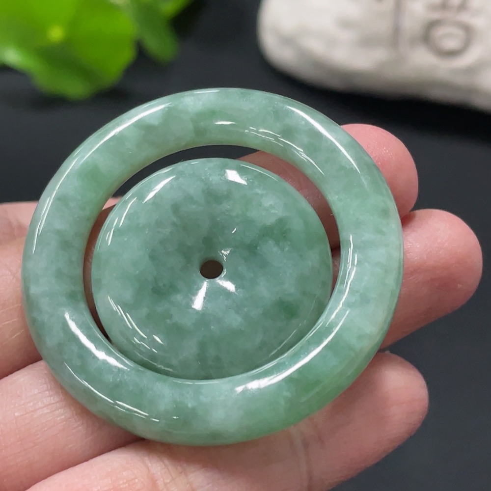 F31631435 JadeiteMother-and-Child Toggle Pendant