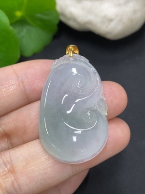 F42971525 翡翠如意挂件 扣头18K金 货品总重约8.9克
