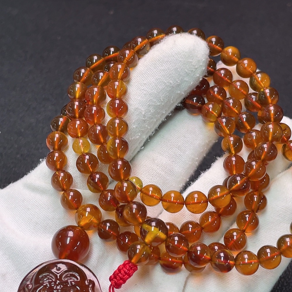 C34039285 Amber Beeswax Pendant, Total Weight Approx. 34.8g, Including Chain