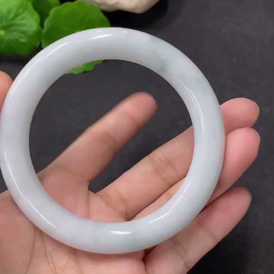 F33888070 Jadeite Round Bangle Size 55.5mm Total Weight Approximately 57.72g
