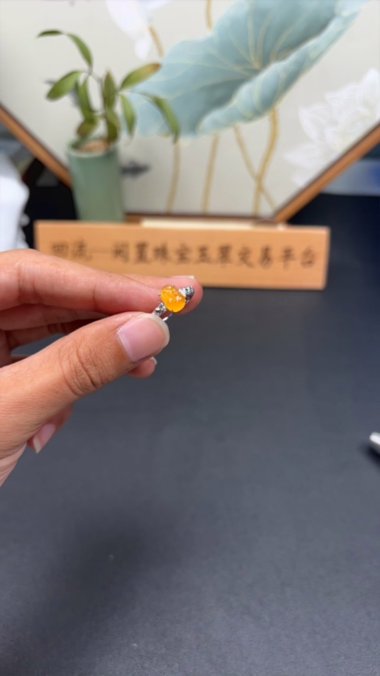 F34046740 Jadeite Inlay 18k Gold Inlaid Color Origin Undetermined With Diamond Accents Total Weight Approx. 2.31g Size 13