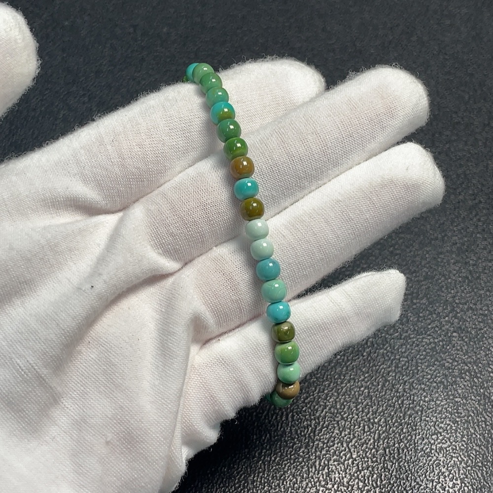 C34952755 Turquoise Bracelet with Other Mineral Components, Approx. 7.15g Total Weight, 5.2mm Beads (Mineral-Included)