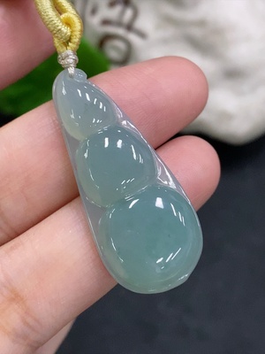 F34000060 Jadeite Pendant Bean with Cord Total Weight Approx. 8.13g