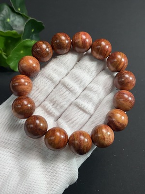 W41947692 黄花梨手串 货品总重约23.4g 卡15.1mm左右