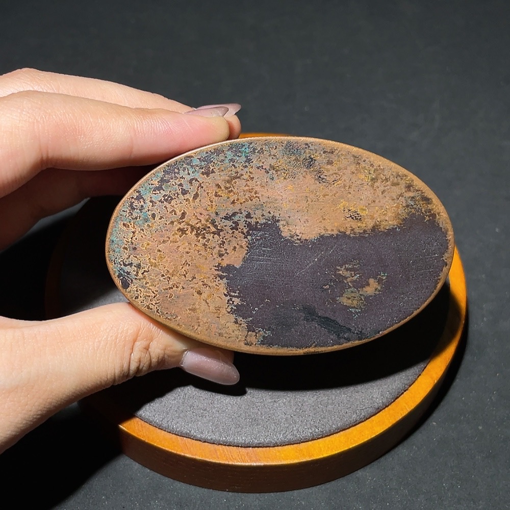 W34987510 Late Qing Dynasty and Republic of China period brass scholar's ink box with fine engraving and rich patina, miscellaneous category
