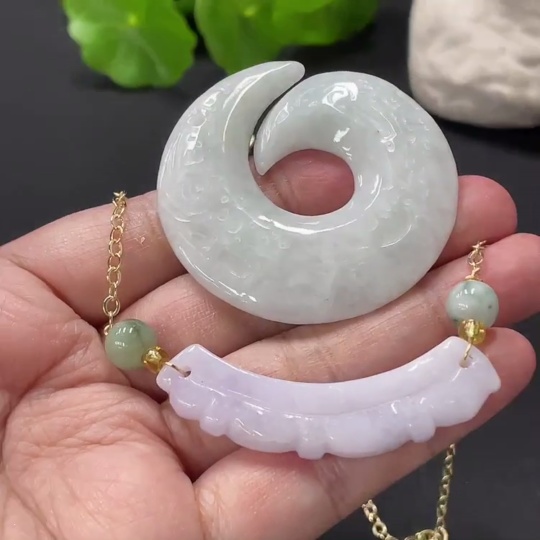 F32739509 Jadeite Inlaid Pendant, Non-Gold Inlay