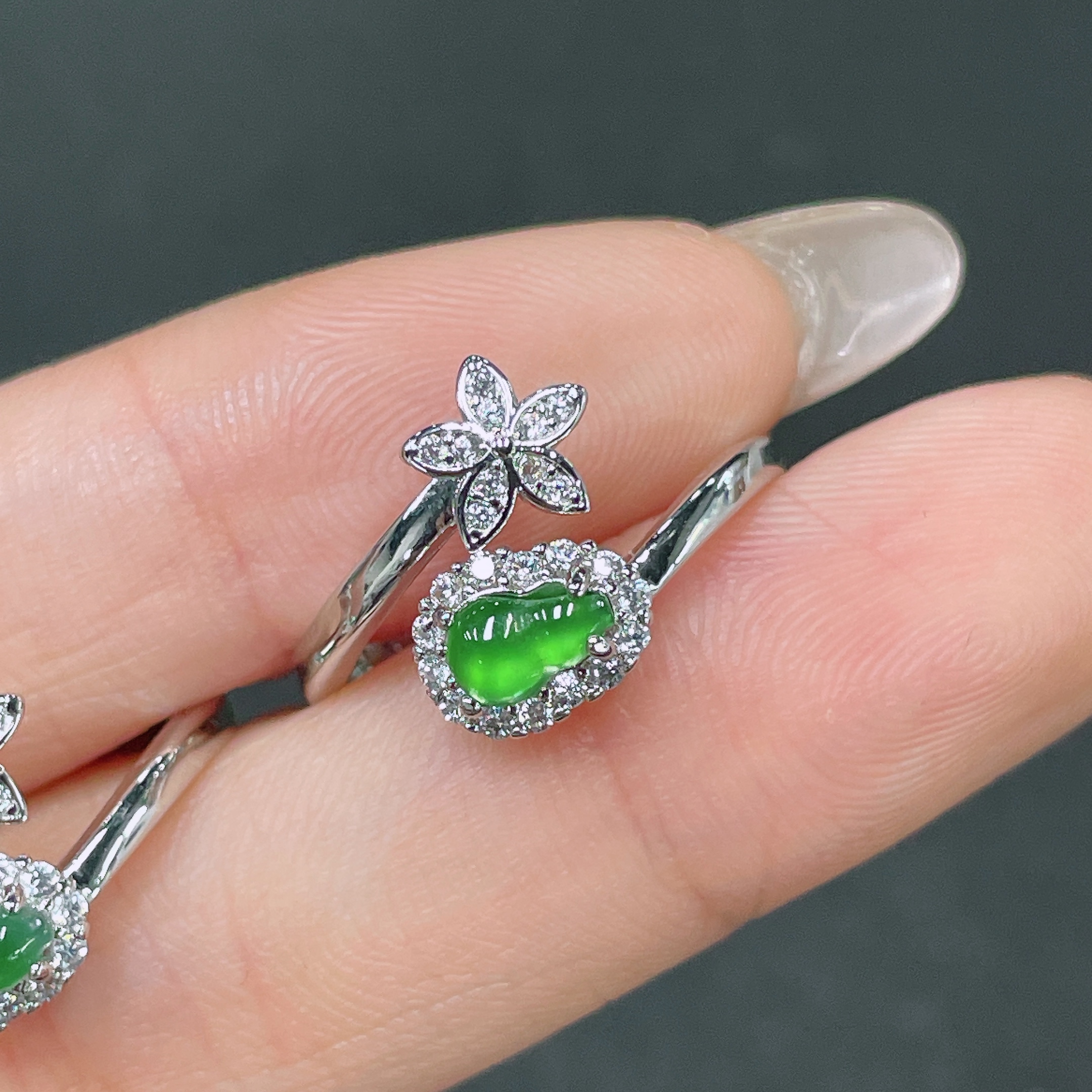 F35105454 Jadeite Inlaid Ring Non-Gold Adjustable Sell as a Lot