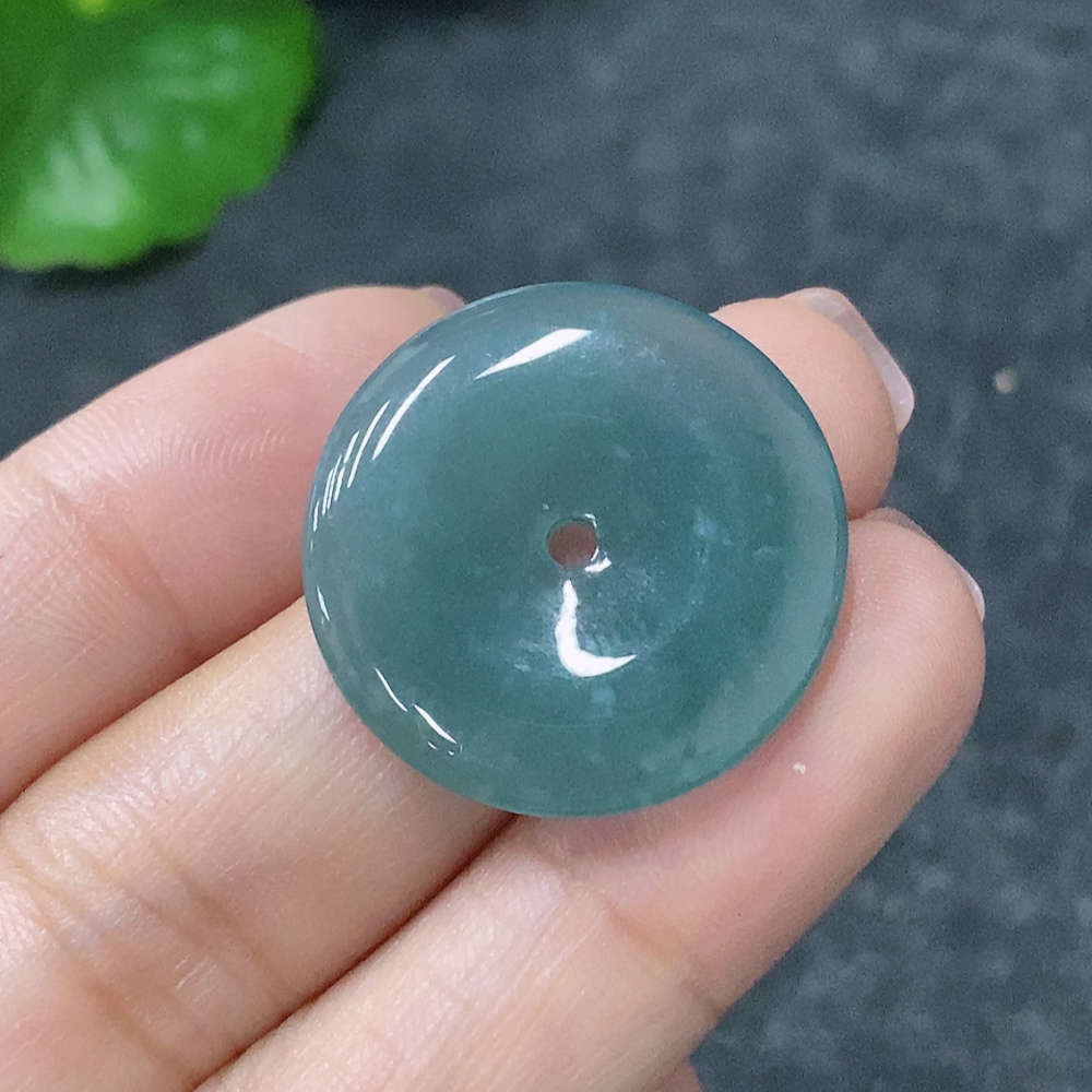 F34998704 Jadeite Pendant Peace Buckle Total Weight Approx. 4.53g