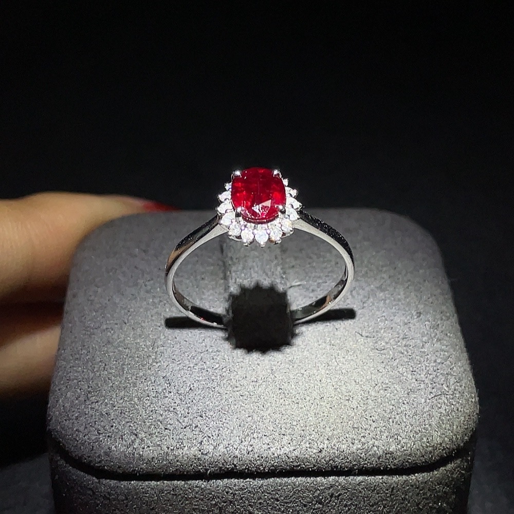 C26990282 Ruby Ring, 18K Gold, Size 19, Total Weight Approx. 2.33g