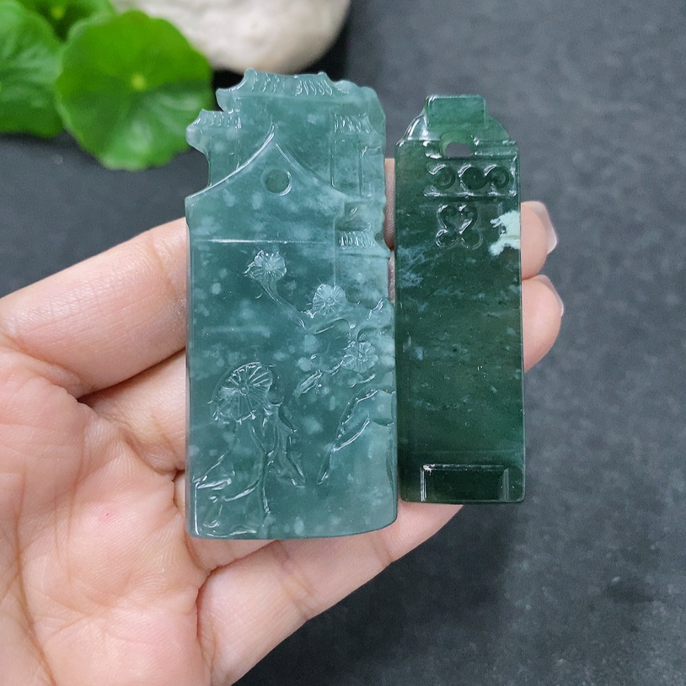 F34043638 Jadeite Pendant Sell as a Lot
