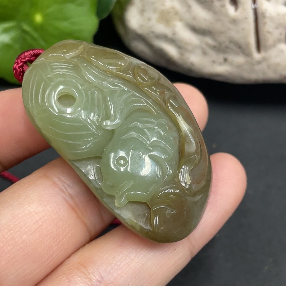 H15625105 Hetian Jade Pendant 'Abundance Year After Year' with cord, total weight 26.58g