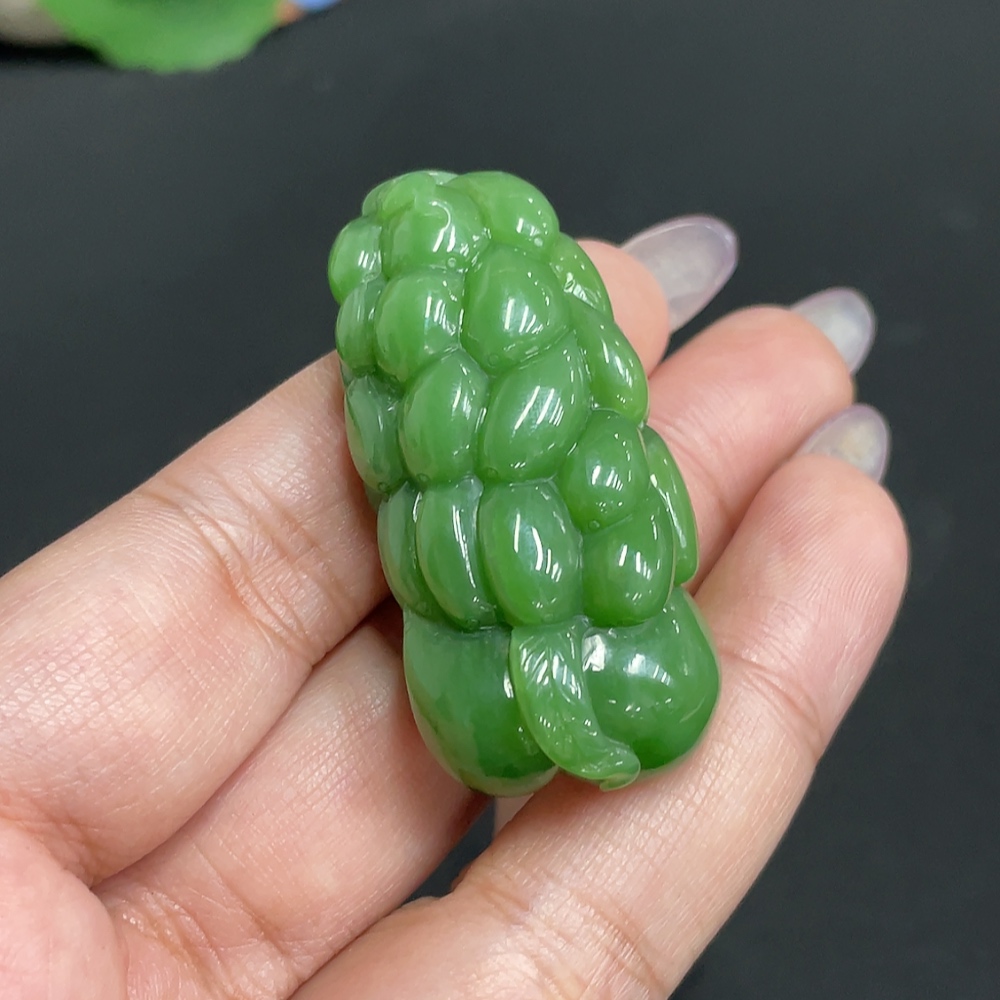 H33931598 Hetian Jade Pendant, Many Children and Much Happiness, Total Weight About 29g