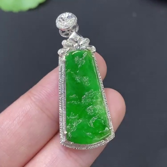 F27057340 Jadeite Landscape Inlay with 18k Gold, Total Weight Approx. 4.57g