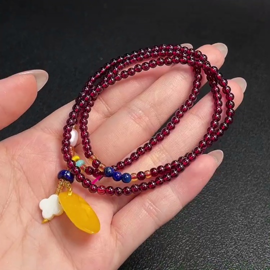 C33921016 Garnet Bead Strand Non-Gold With Possible Non-Natural Accent Stones Total Weight Approx. 16.19g Size About 3.2mm